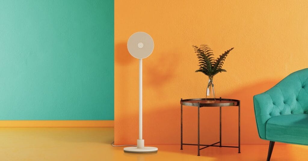 this-lg-lamp-is-also-a-projector-and-bluetooth-speaker